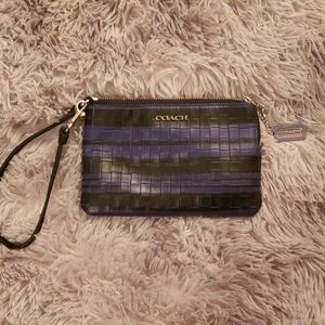 Coach wristlet great condition